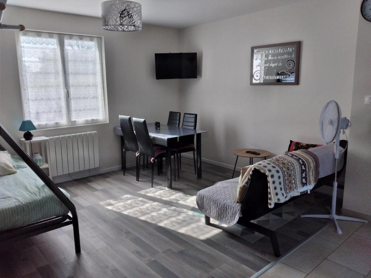 Maison Studio Individuelle Fraichement Renovee Paray-le-Fresil Екстер'єр фото
